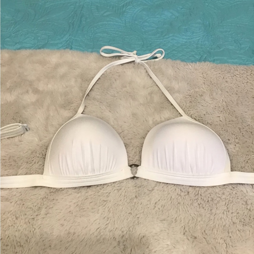 VENUS Classic White Bikini Top